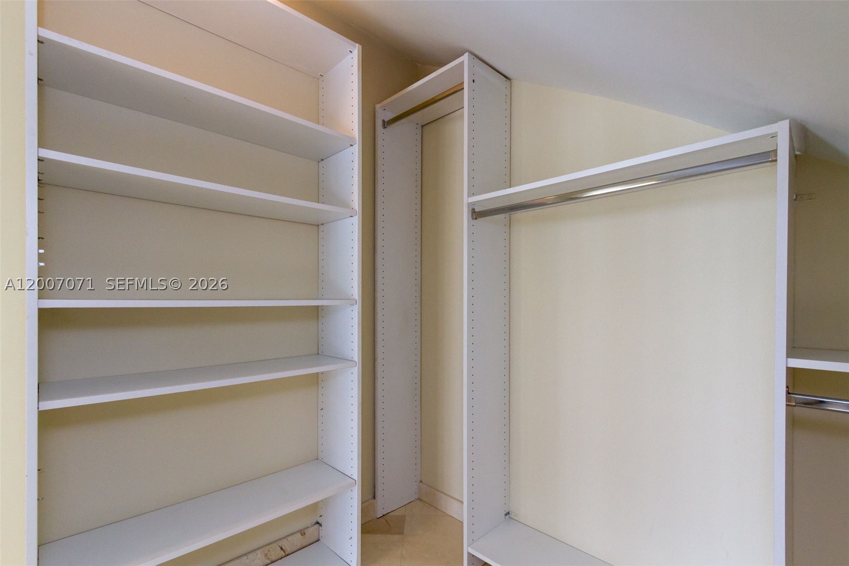 888 Brickell Key Dr #2802, Miami FL 33131