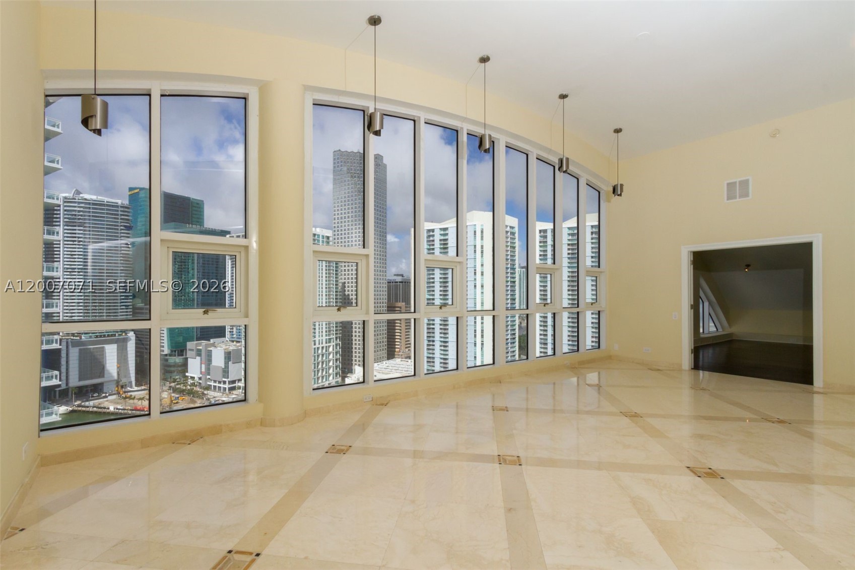 888 Brickell Key Dr #2802, Miami FL 33131