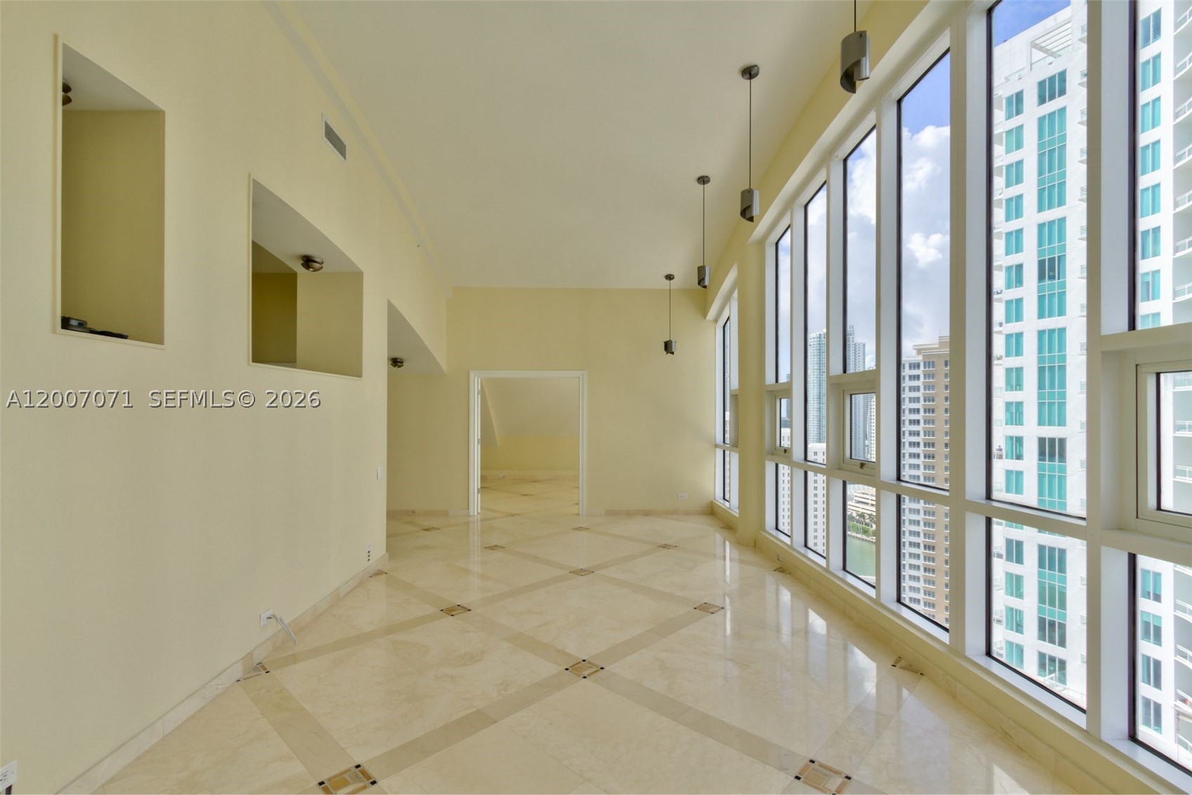 888 Brickell Key Dr #2802, Miami FL 33131