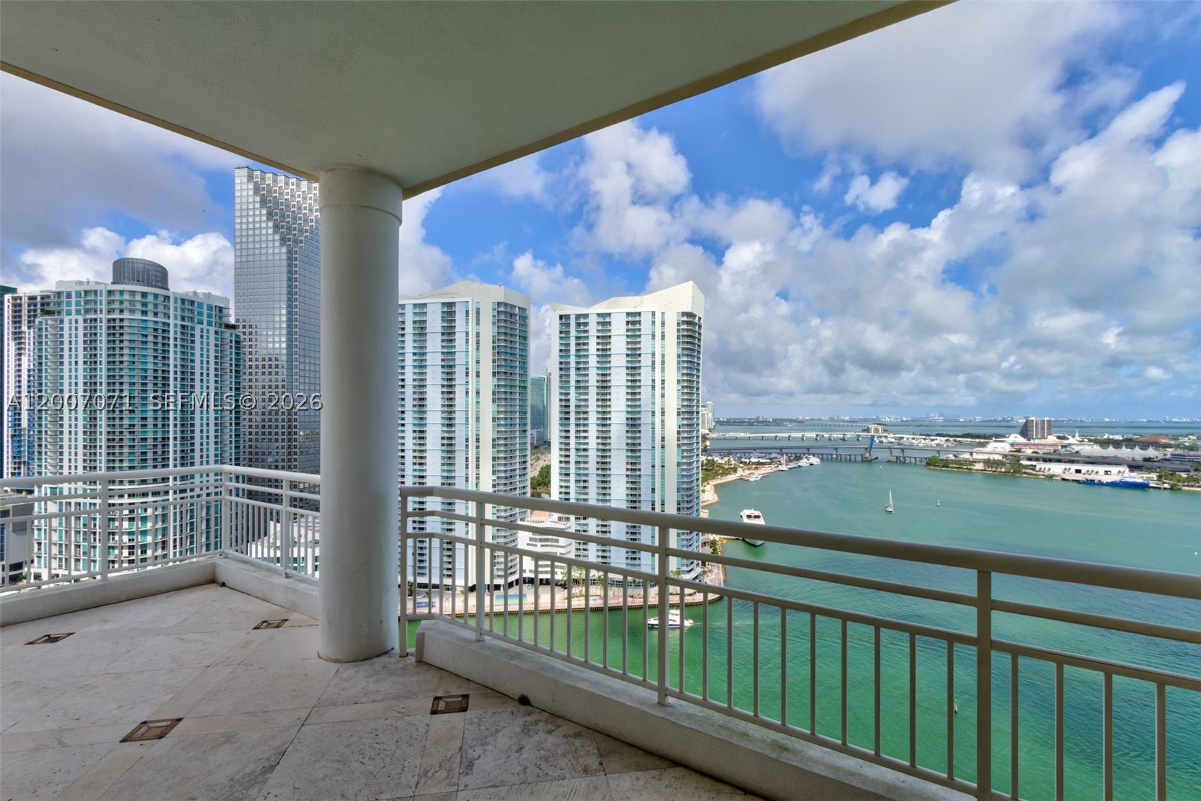 888 Brickell Key Dr #2802, Miami FL 33131