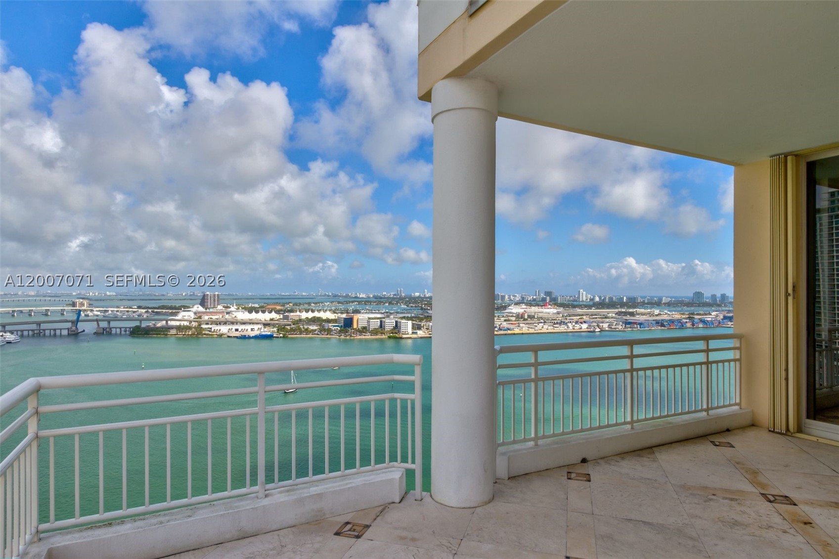 888 Brickell Key Dr #2802, Miami FL 33131