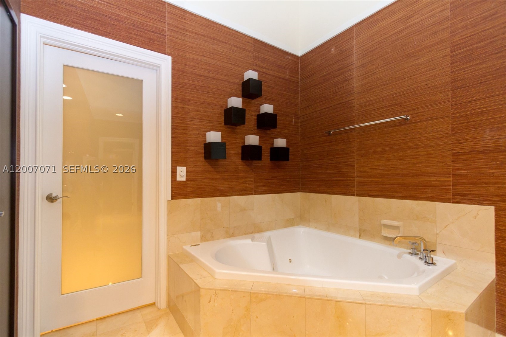 888 Brickell Key Dr #2802, Miami FL 33131