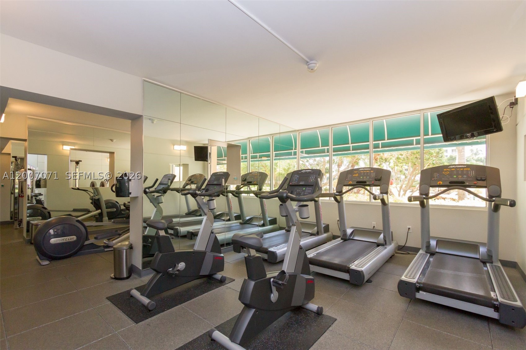 888 Brickell Key Dr #2802, Miami FL 33131
