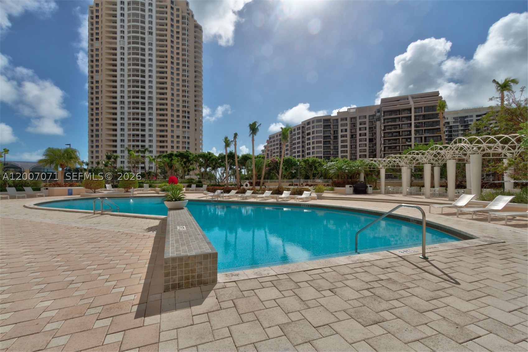 888 Brickell Key Dr #2802, Miami FL 33131