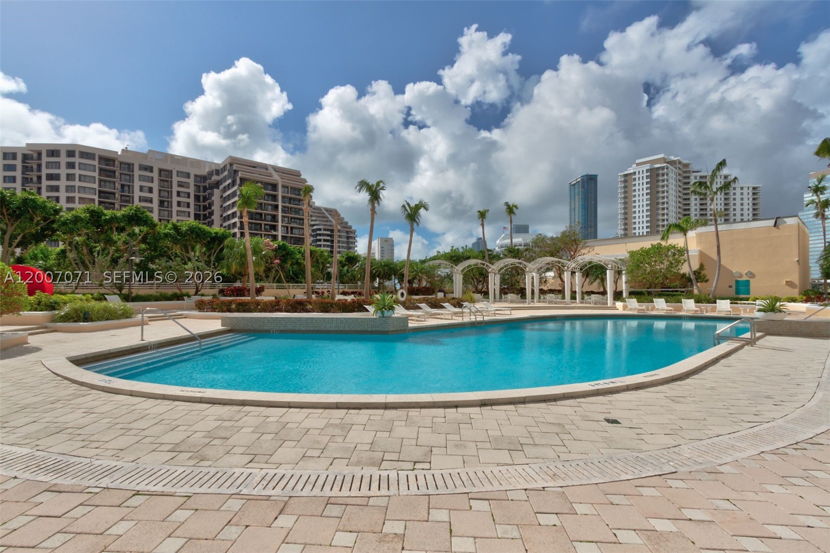 888 Brickell Key Dr #2802, Miami FL 33131