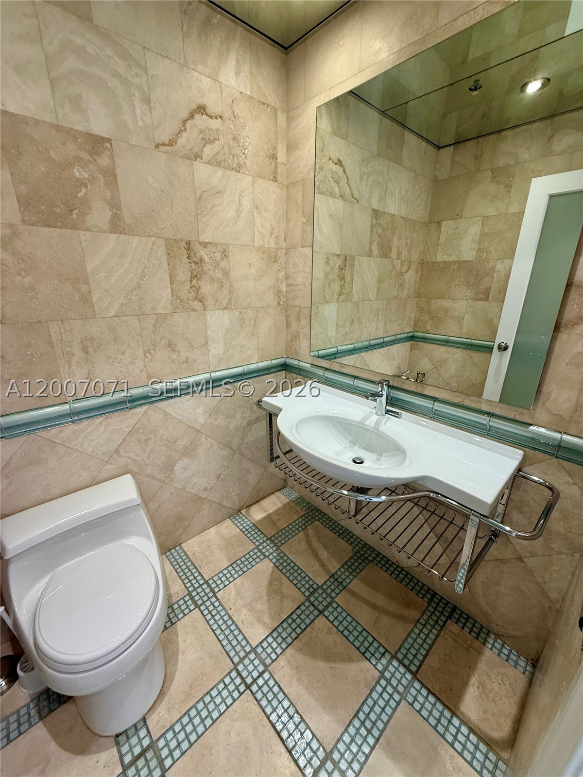 888 Brickell Key Dr #2802, Miami FL 33131