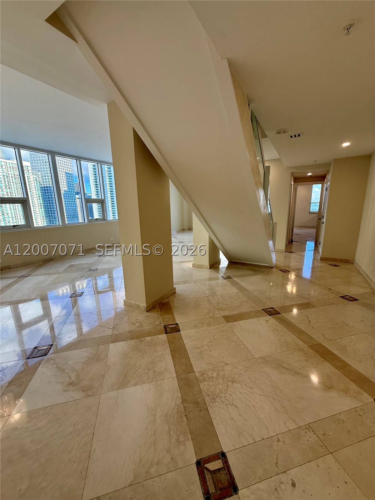 888 Brickell Key Dr #2802, Miami FL 33131
