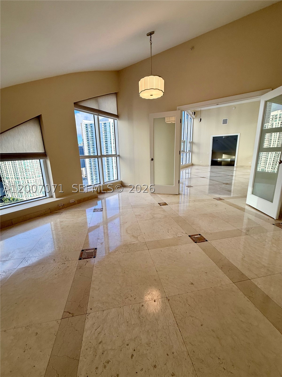 888 Brickell Key Dr #2802, Miami FL 33131
