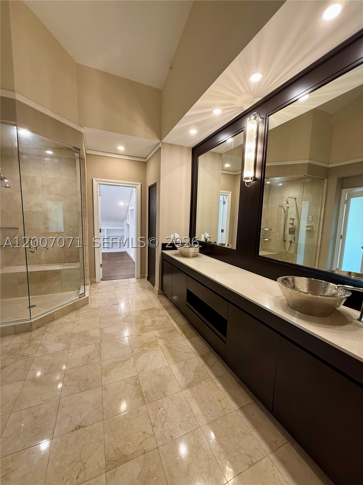 888 Brickell Key Dr #2802, Miami FL 33131