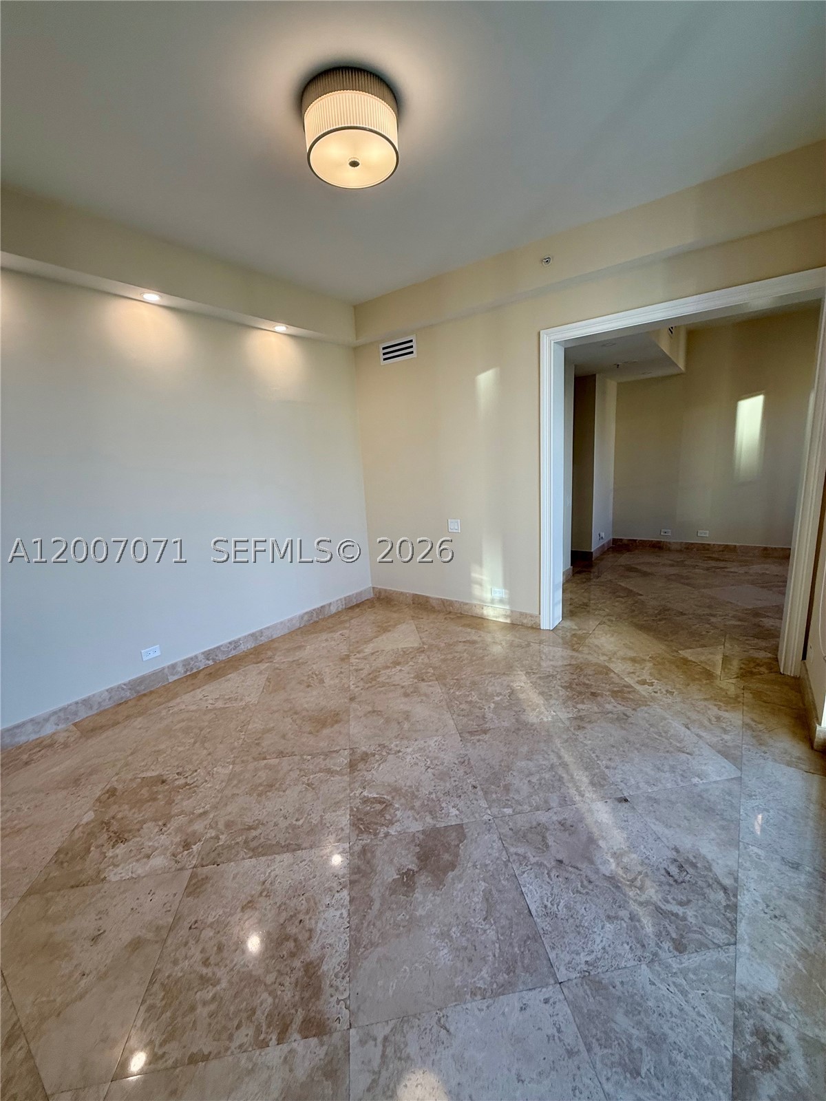 888 Brickell Key Dr #2802, Miami FL 33131