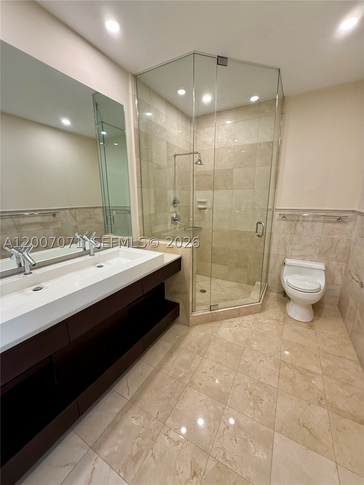 888 Brickell Key Dr #2802, Miami FL 33131