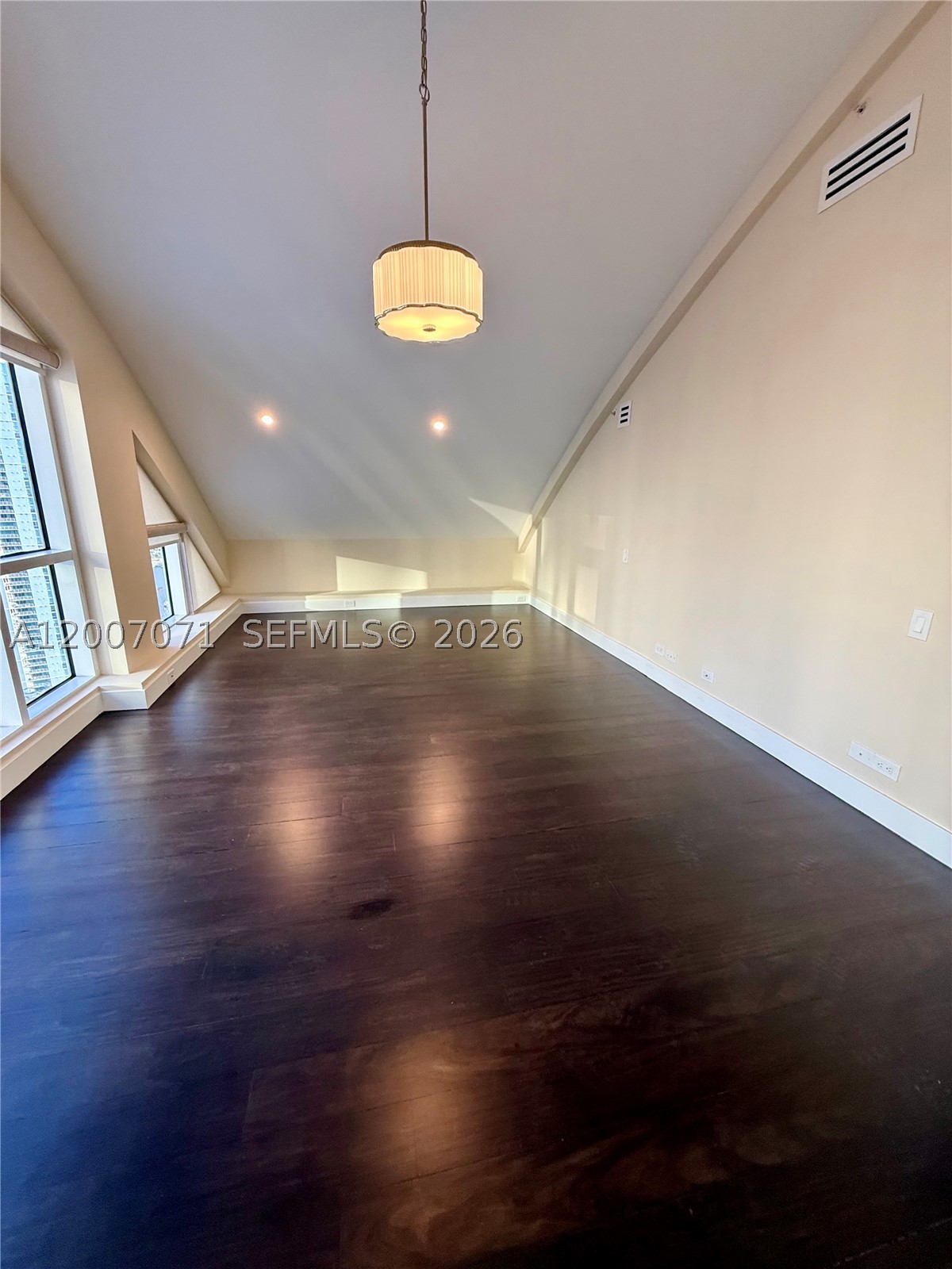 888 Brickell Key Dr #2802, Miami FL 33131