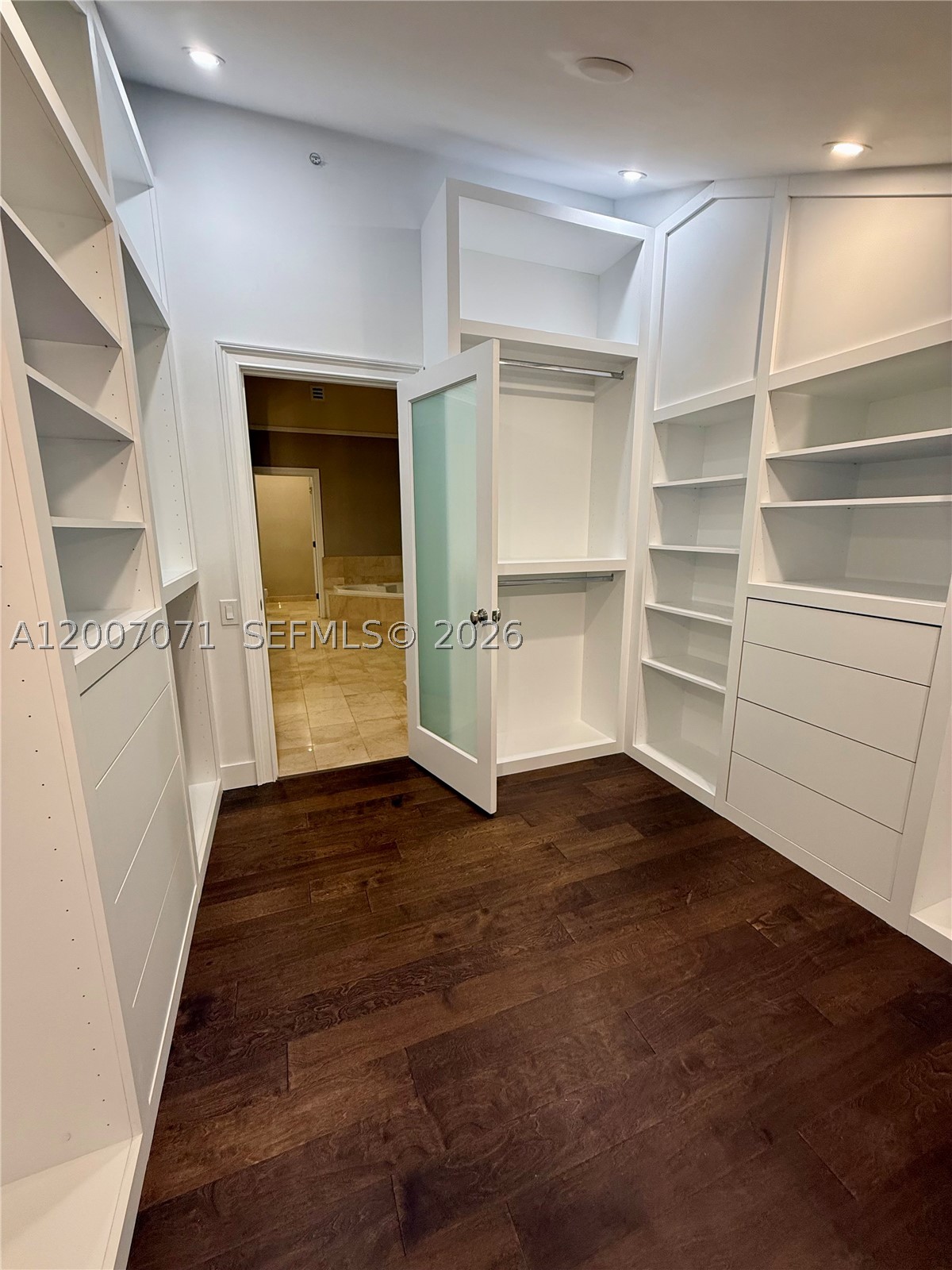 888 Brickell Key Dr #2802, Miami FL 33131