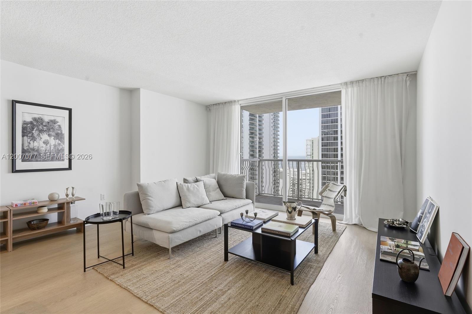 1200 Brickell Bay Dr #2603, Miami FL 33131