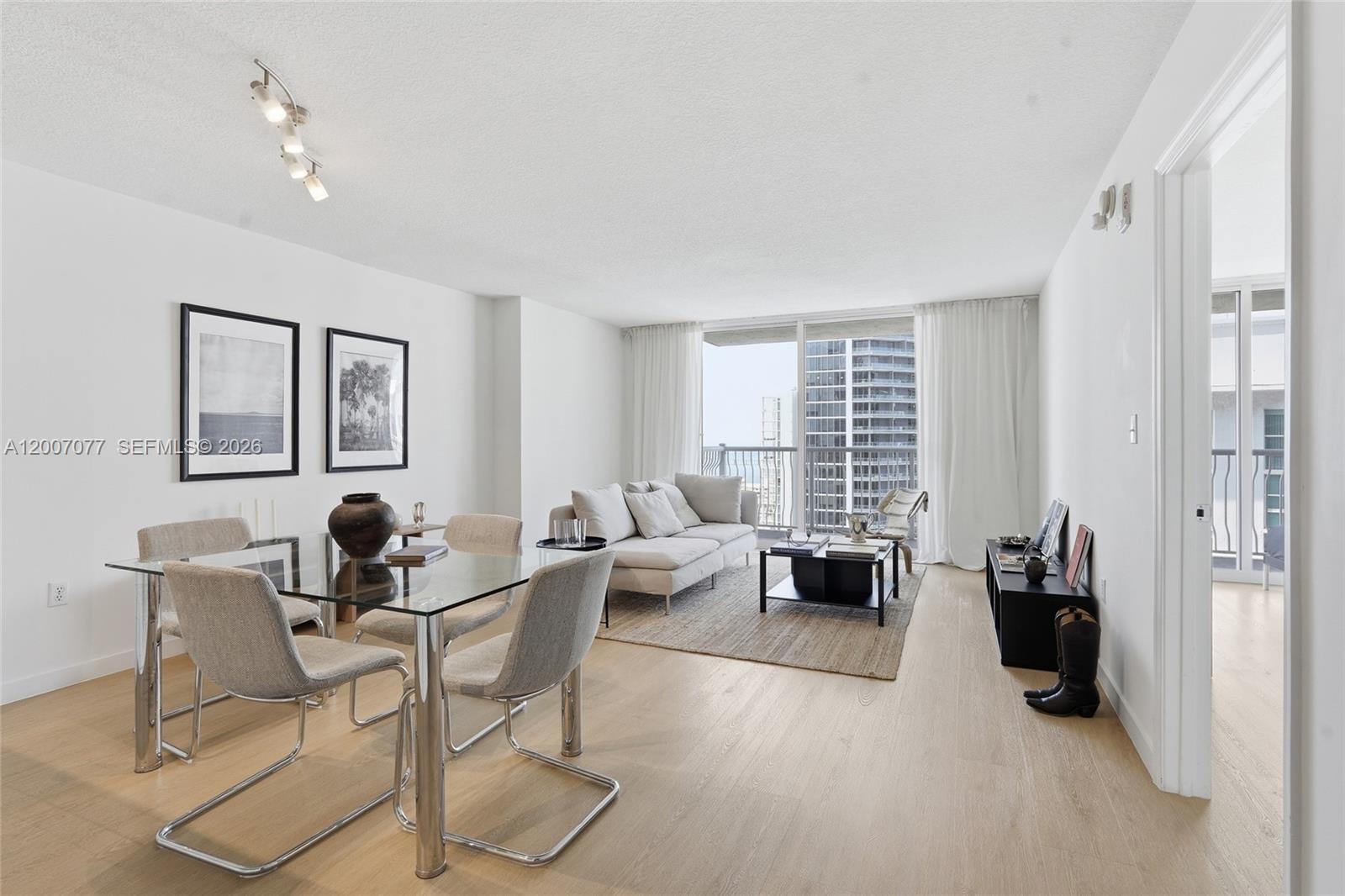 1200 Brickell Bay Dr #2603, Miami FL 33131
