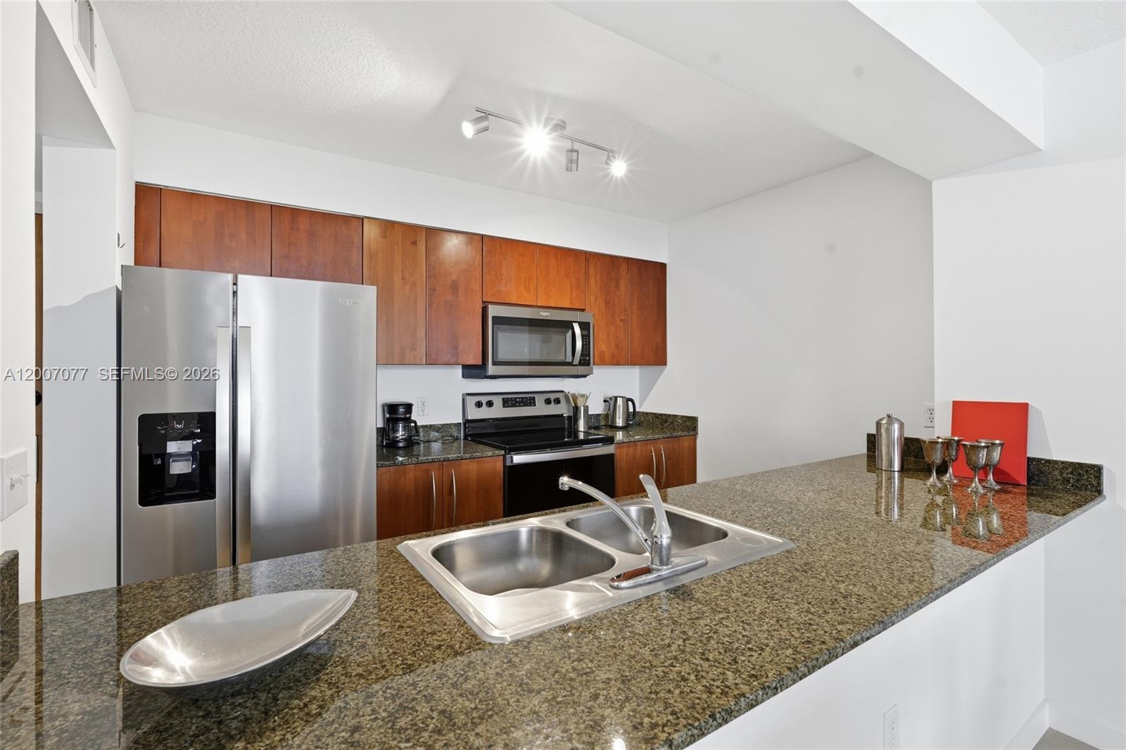 1200 Brickell Bay Dr #2603, Miami FL 33131