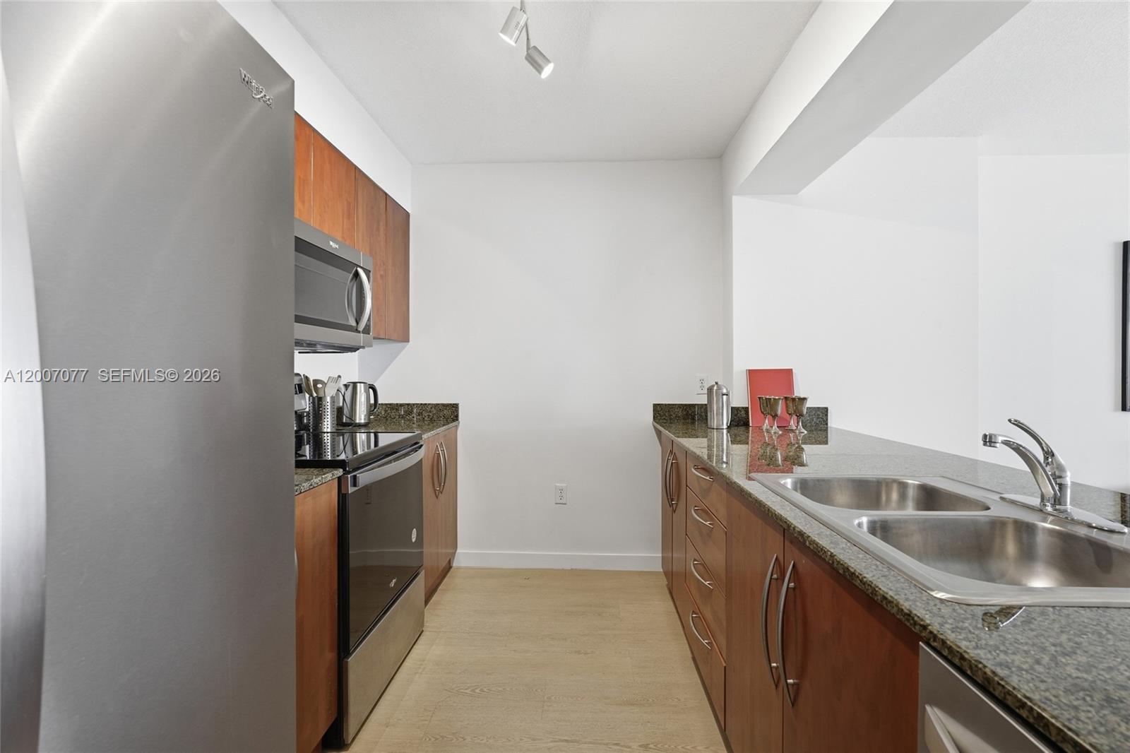 1200 Brickell Bay Dr #2603, Miami FL 33131