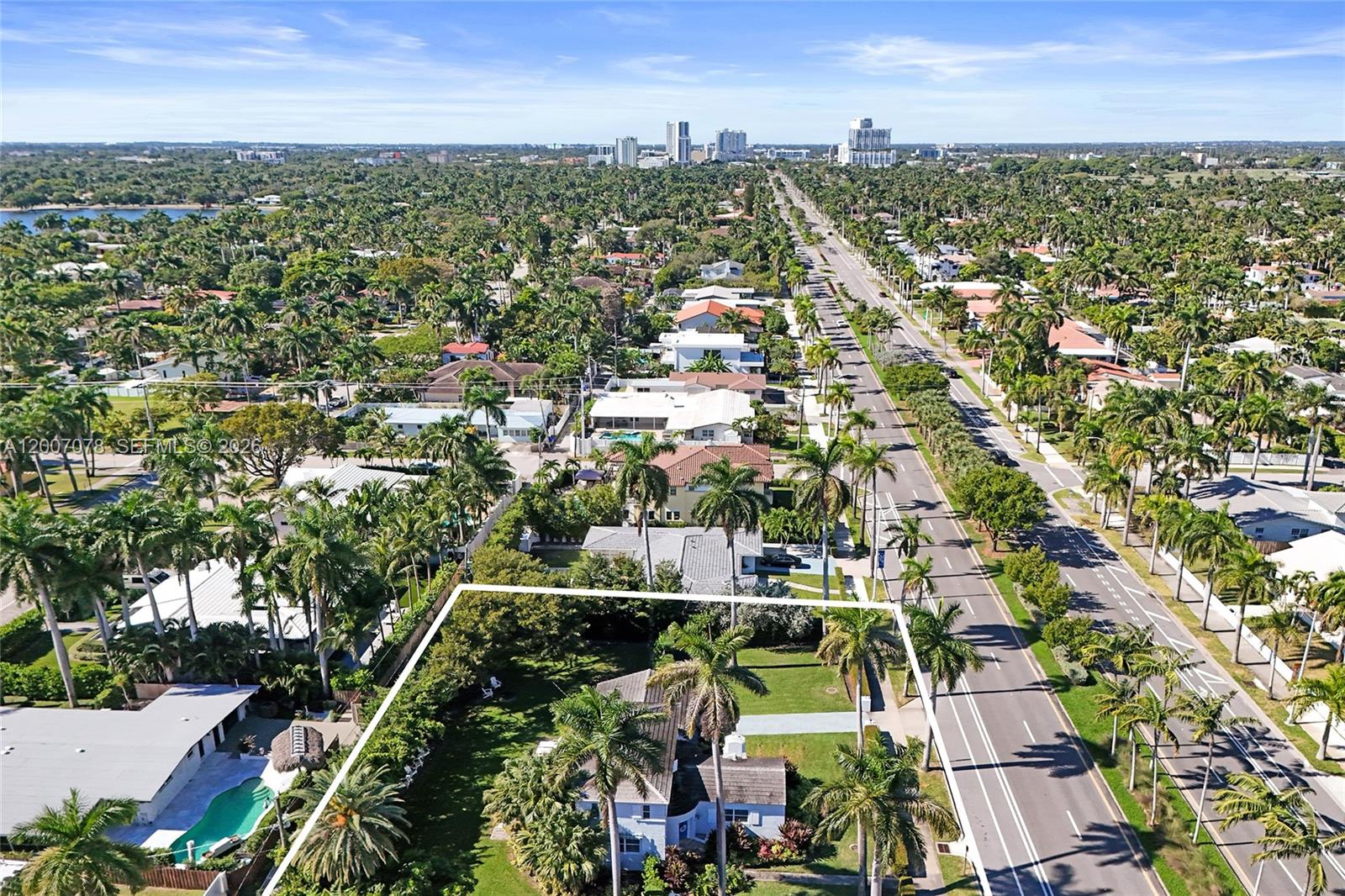 940 Hollywood Blvd, Hollywood FL 33019
