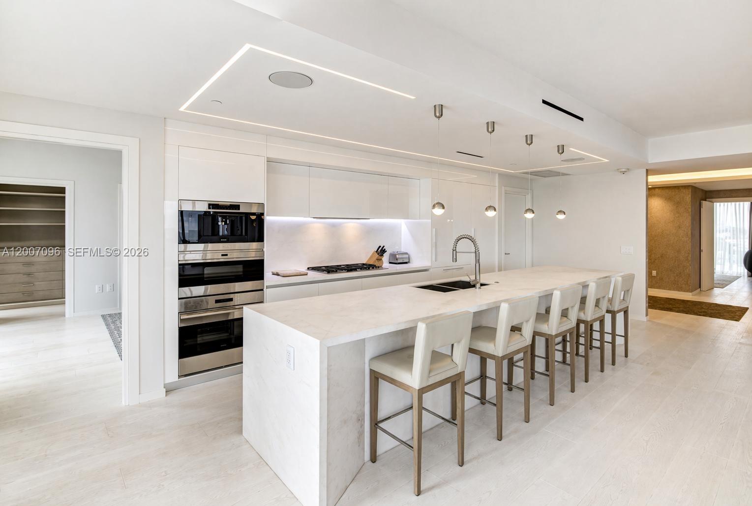 1 Collins Ave #606, Miami Beach FL 33139