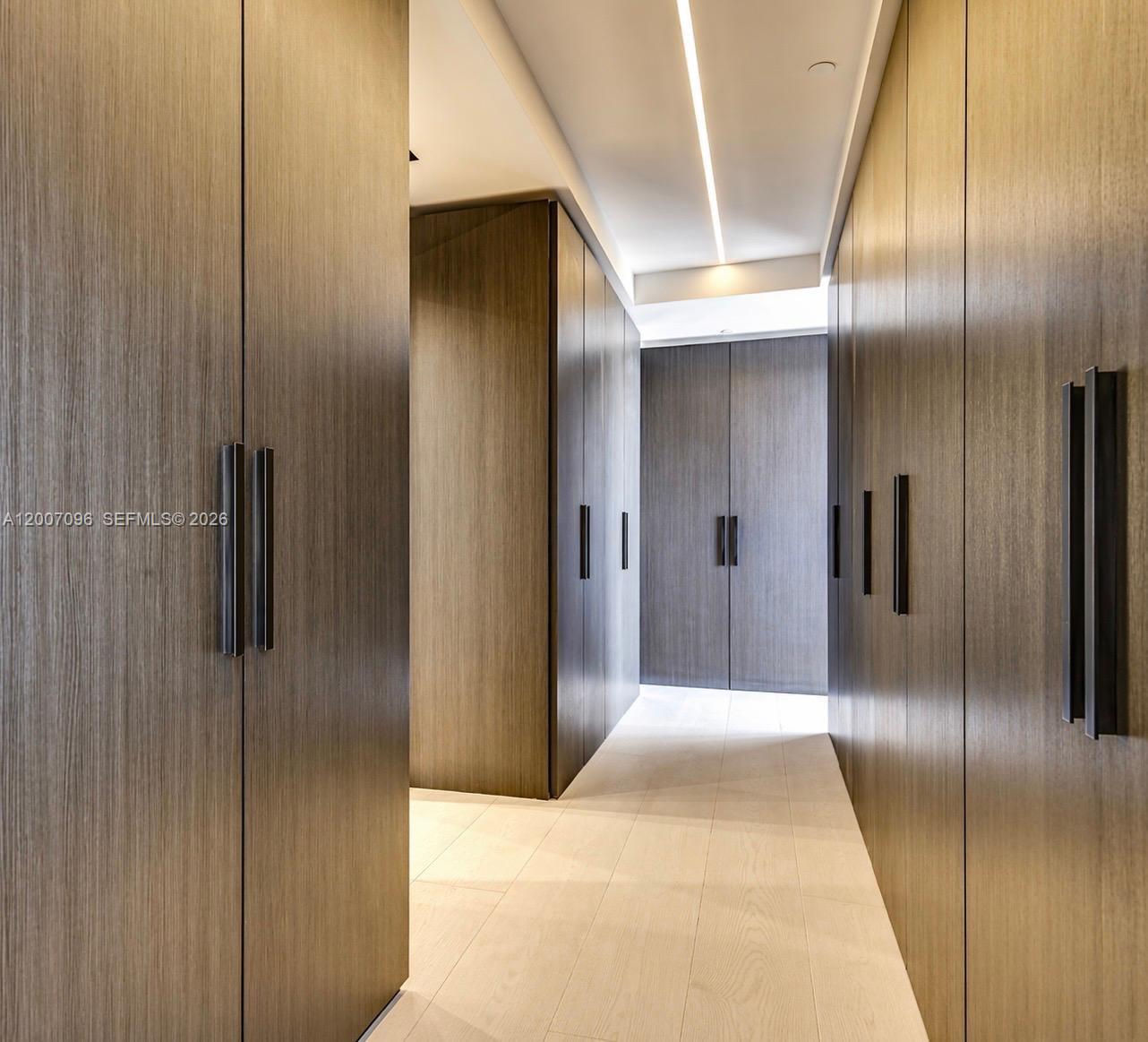 1 Collins Ave #606, Miami Beach FL 33139