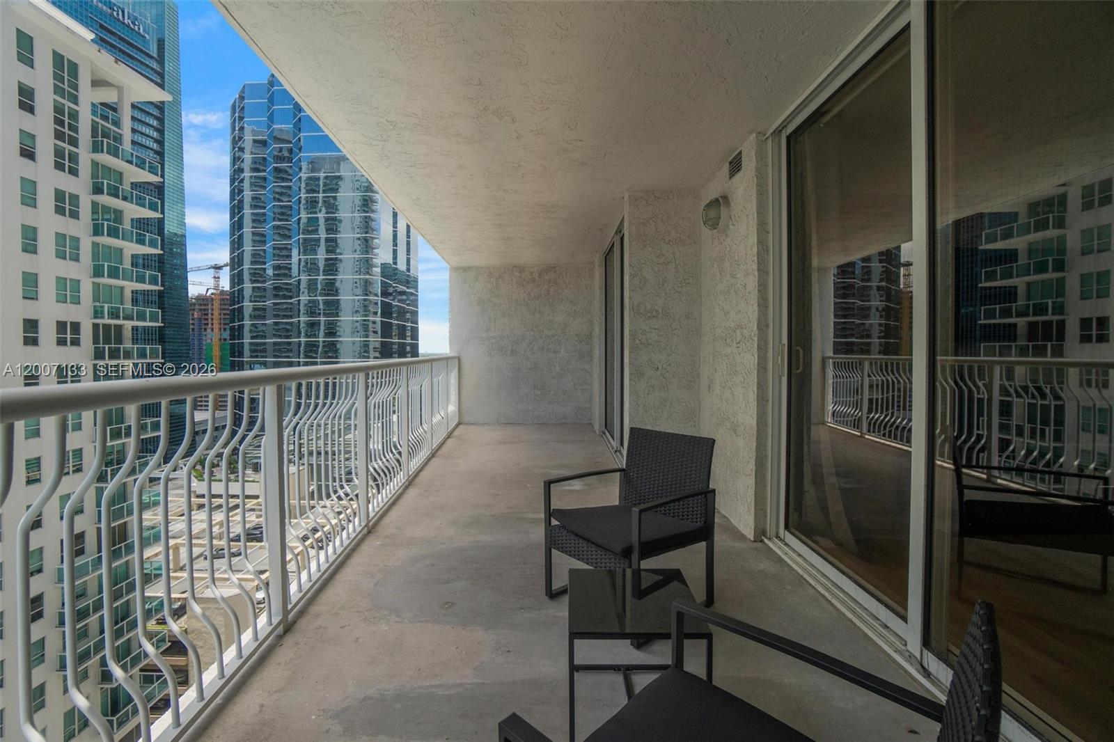 1200 Brickell Bay Dr #1907, Miami FL 33131