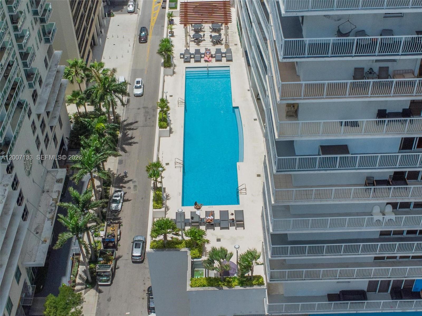1200 Brickell Bay Dr #1907, Miami FL 33131
