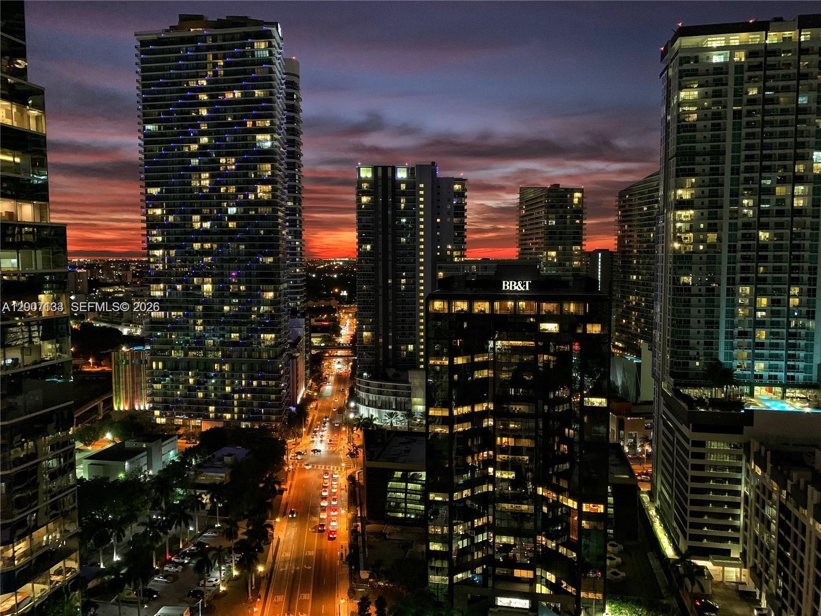 1200 Brickell Bay Dr #1907, Miami FL 33131