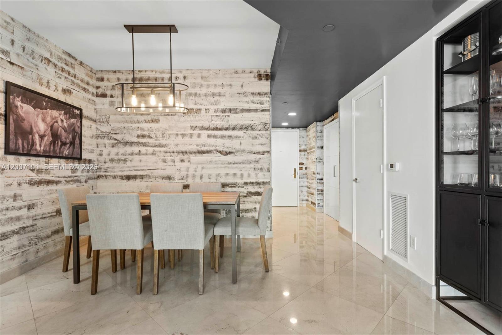 4779 Collins Ave #1908, Miami Beach FL 33140