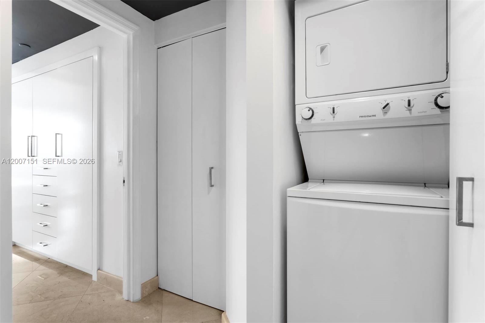 4779 Collins Ave #1908, Miami Beach FL 33140