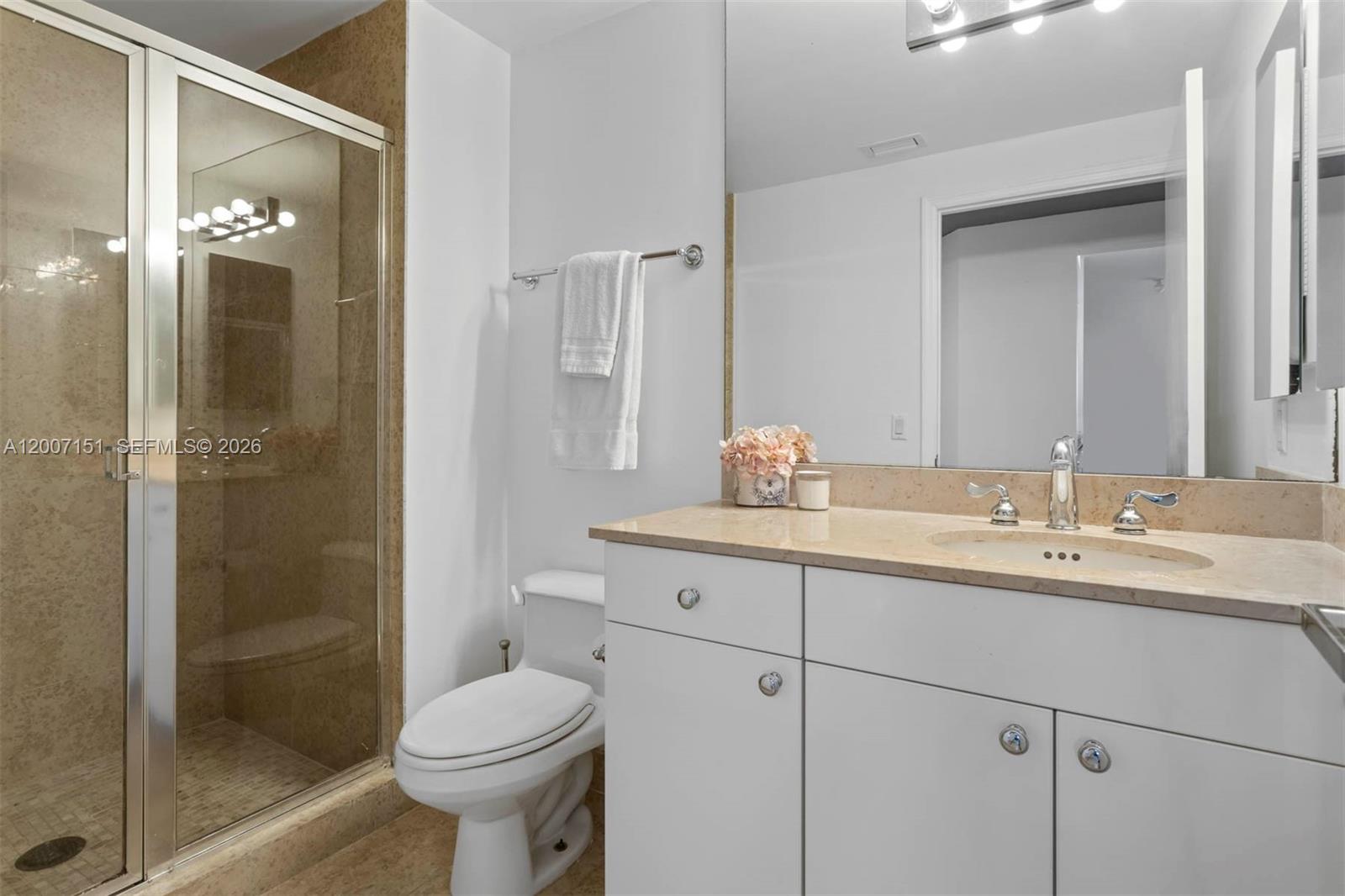 4779 Collins Ave #1908, Miami Beach FL 33140