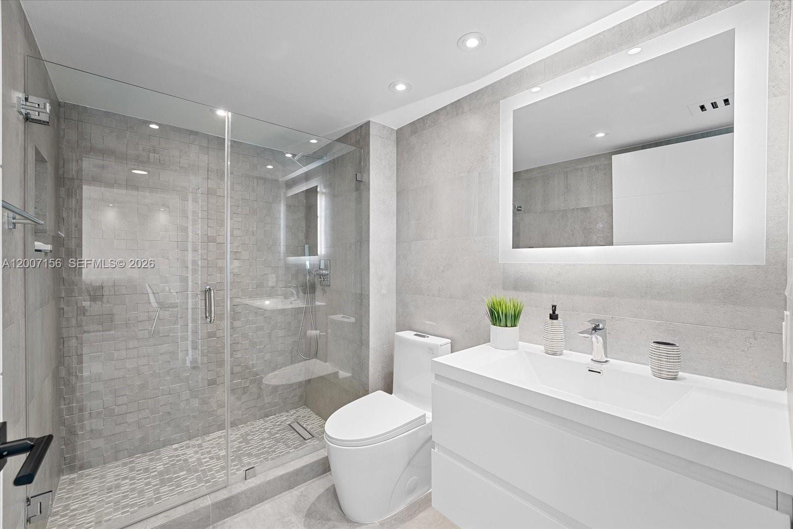 90 Alton Rd #2505, Miami Beach FL 33139