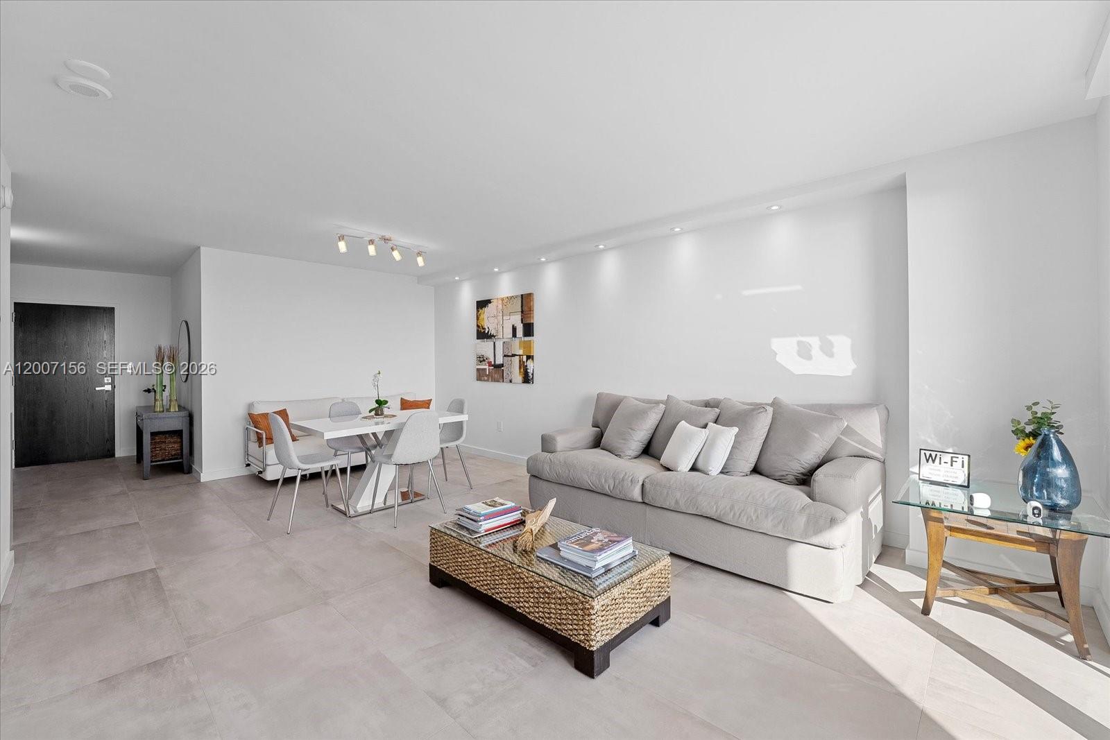 90 Alton Rd #2505, Miami Beach FL 33139
