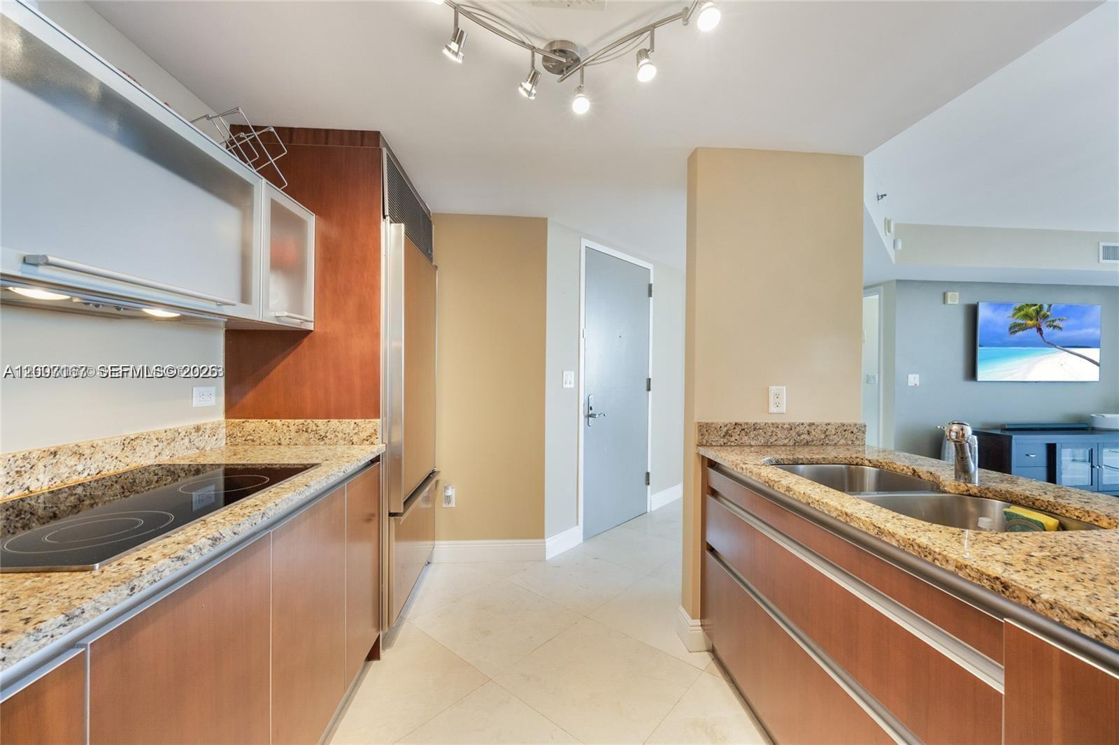 17201 Collins Ave #2305, Sunny Isles Beach FL 33160