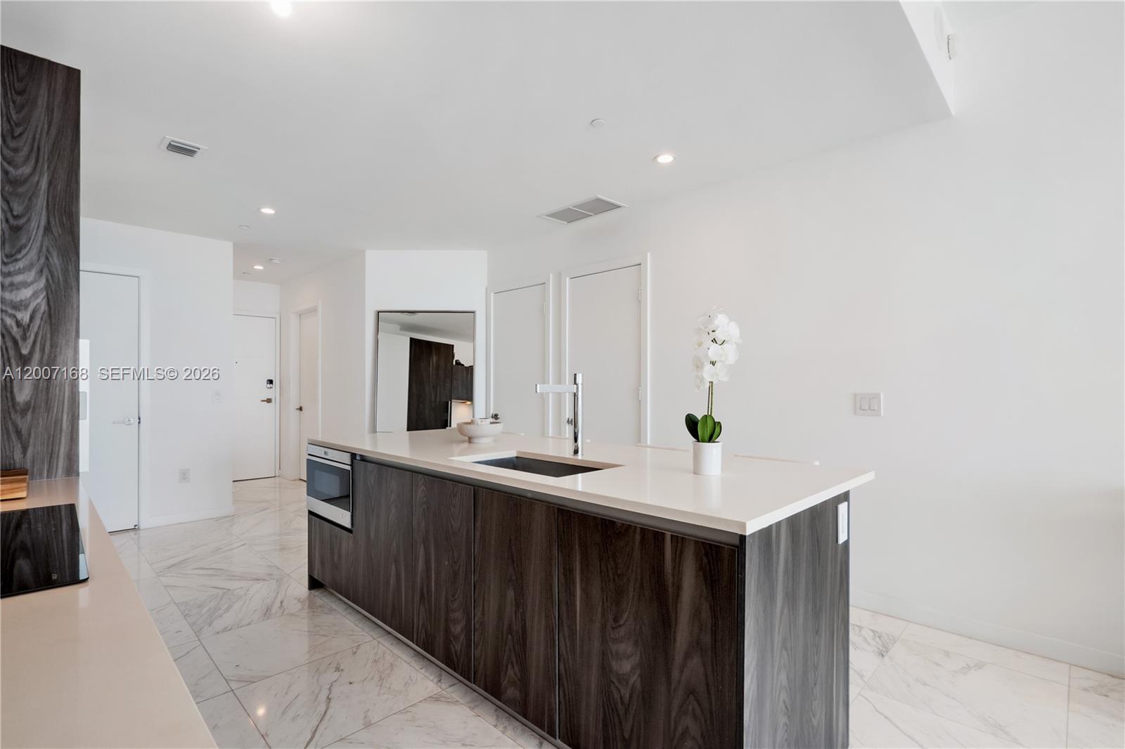480 NE 31st St #2405, Miami FL 33137