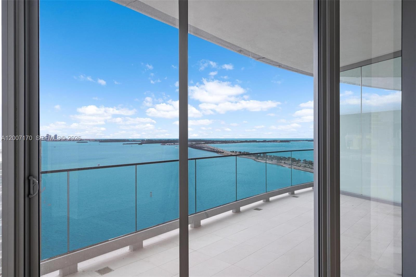 175 SE 25th RD #1904, Miami FL 33129