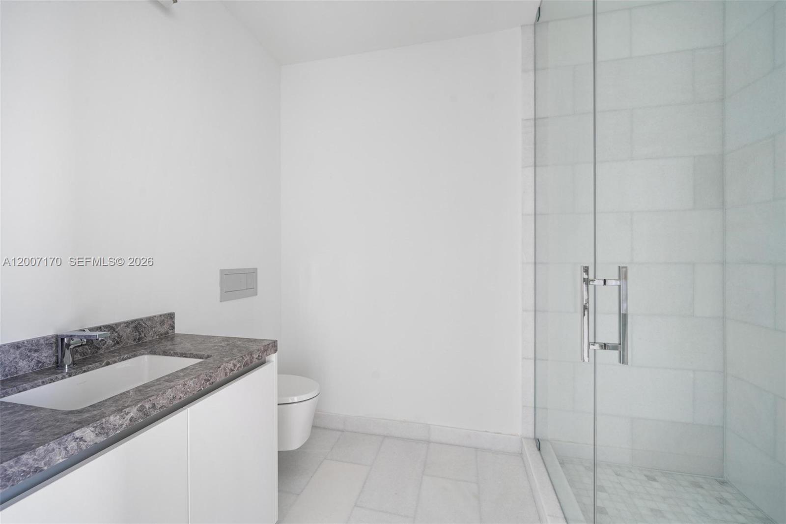 175 SE 25th RD #1904, Miami FL 33129