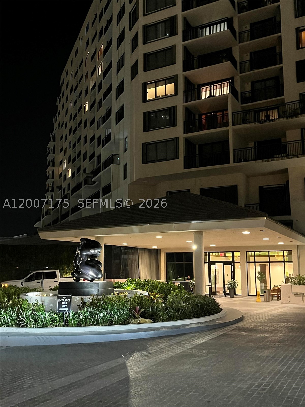 540 Brickell Key Dr #1809, Miami FL 33131