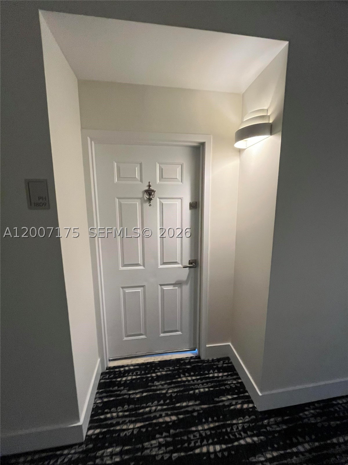 540 Brickell Key Dr #1809, Miami FL 33131