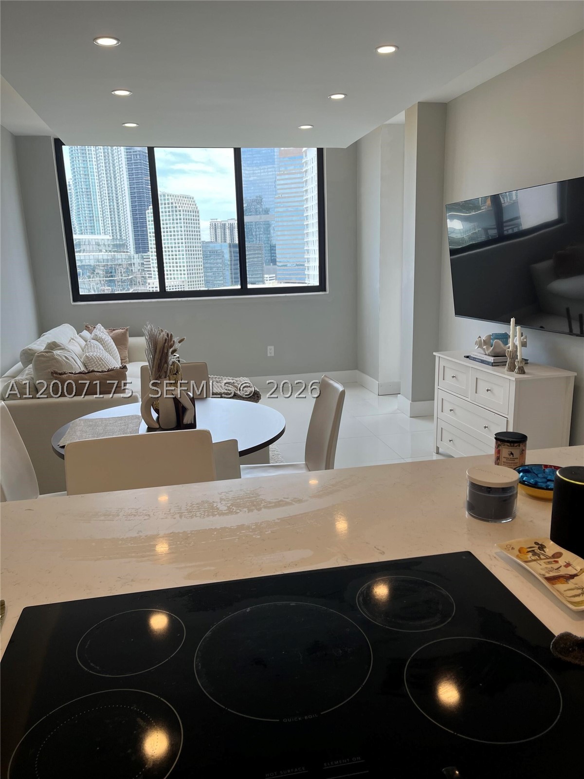 540 Brickell Key Dr #1809, Miami FL 33131
