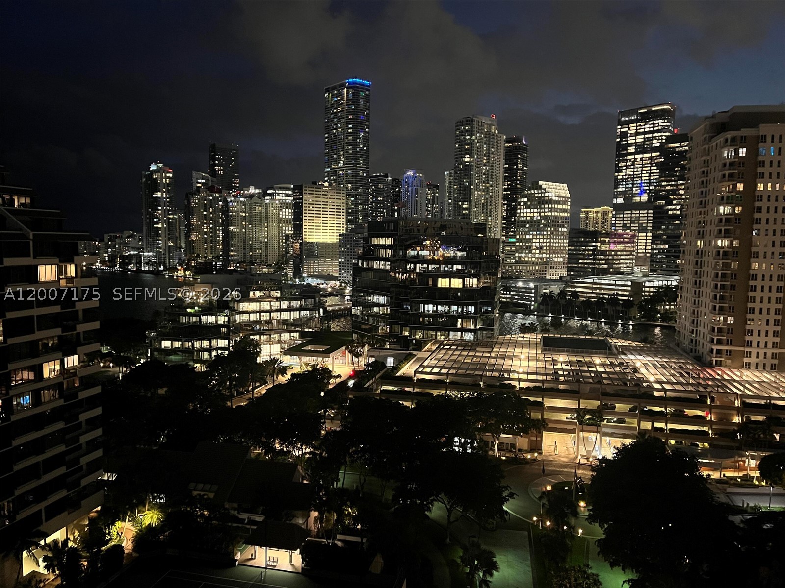 540 Brickell Key Dr #1809, Miami FL 33131