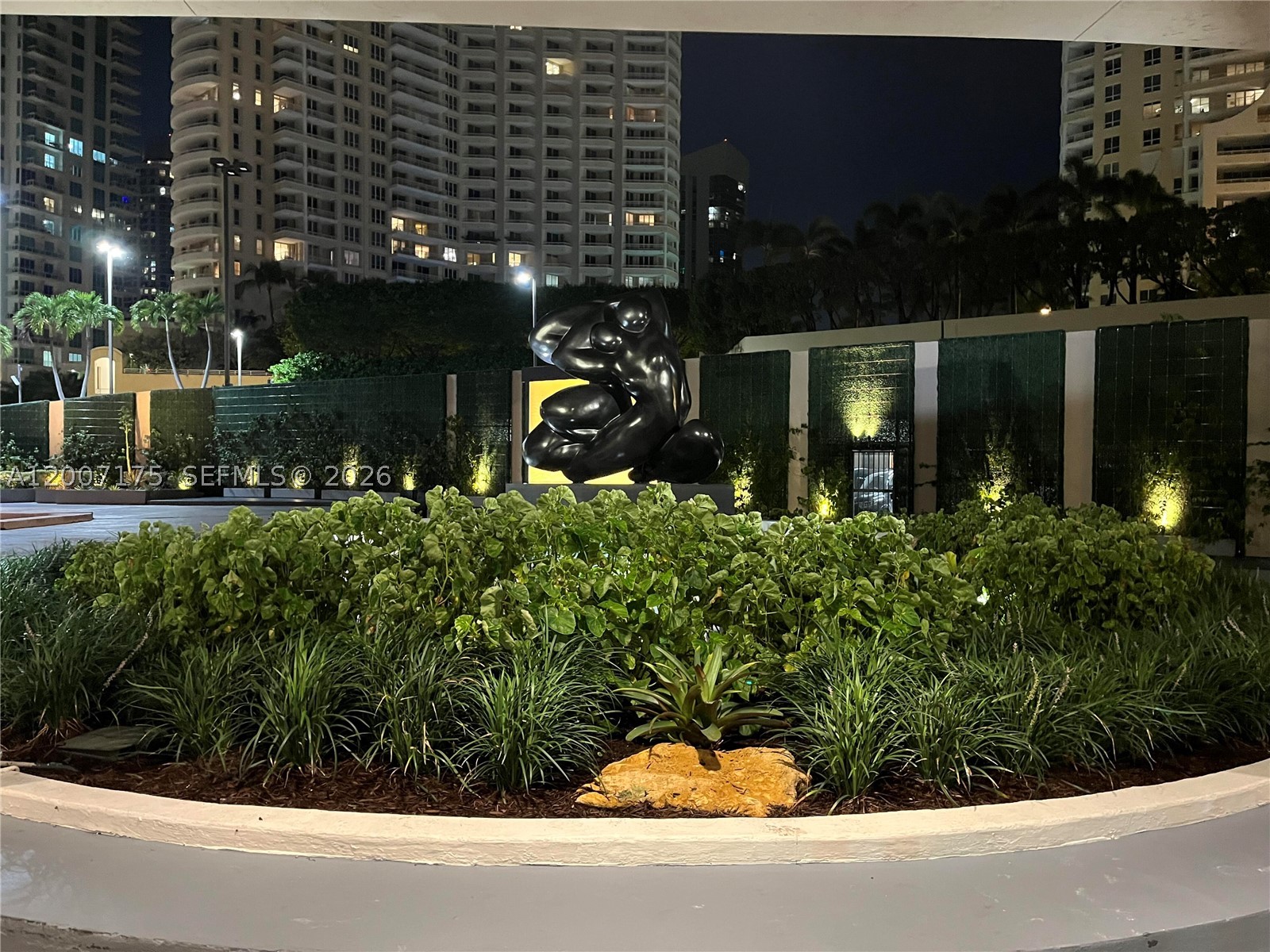540 Brickell Key Dr #1809, Miami FL 33131