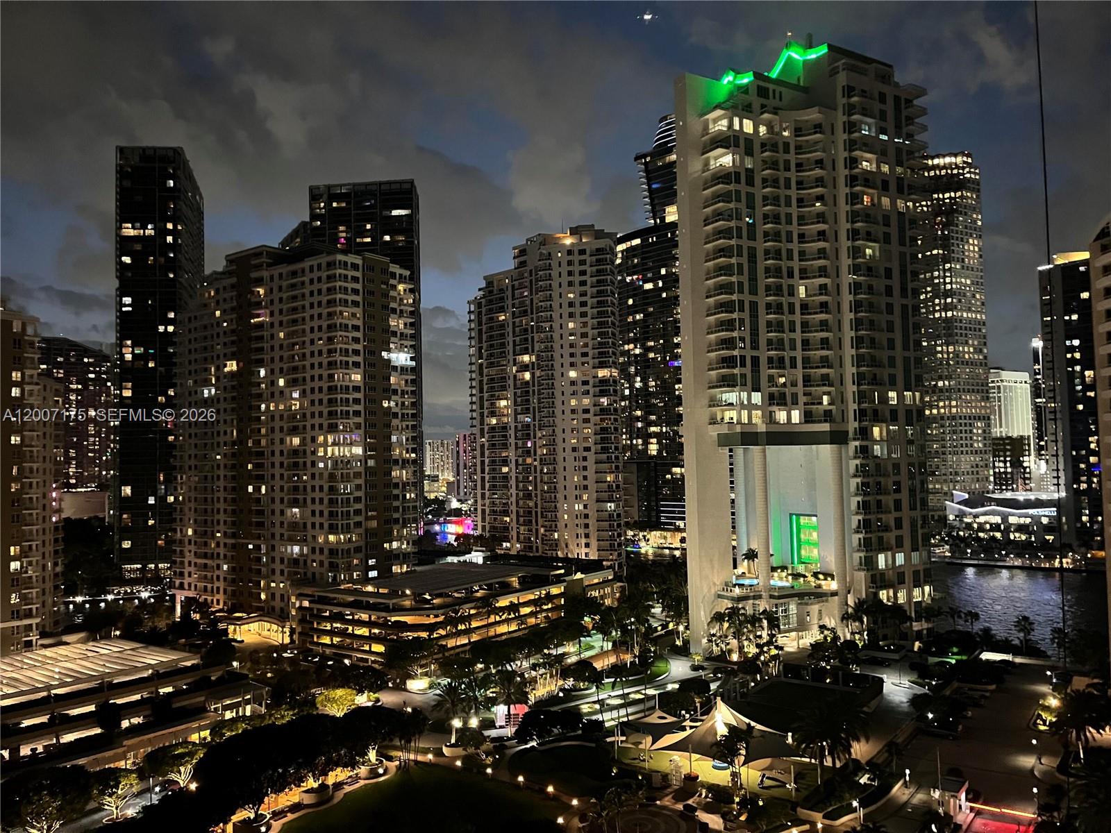 540 Brickell Key Dr #1809, Miami FL 33131