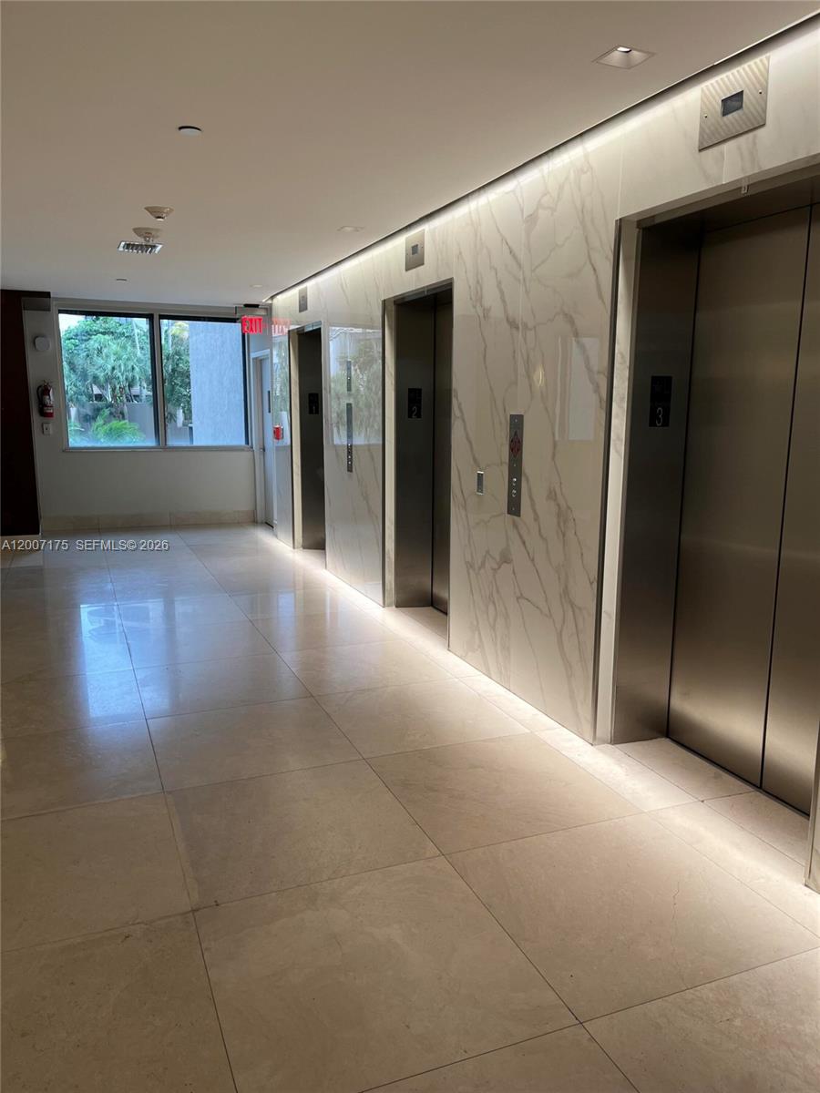 540 Brickell Key Dr #1809, Miami FL 33131