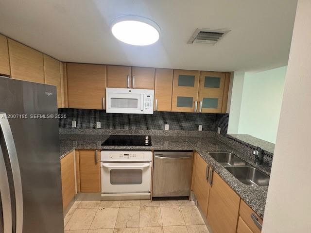 2101 Brickell Ave #2305, Miami FL 33129
