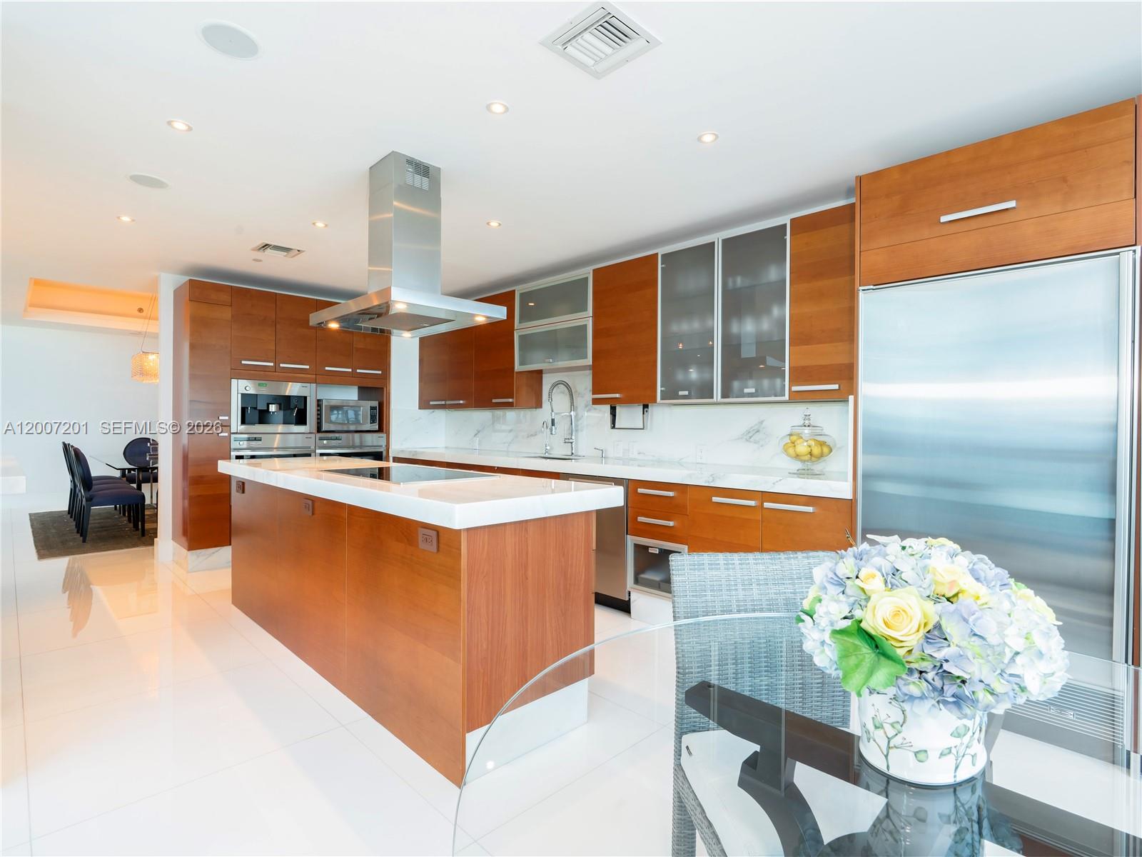 5959 Collins Ave #906, Miami Beach FL 33140