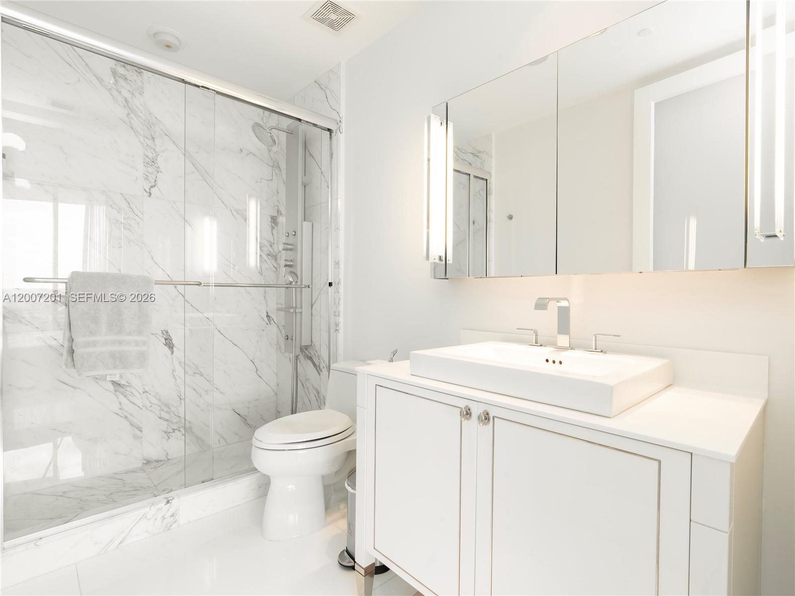 5959 Collins Ave #906, Miami Beach FL 33140