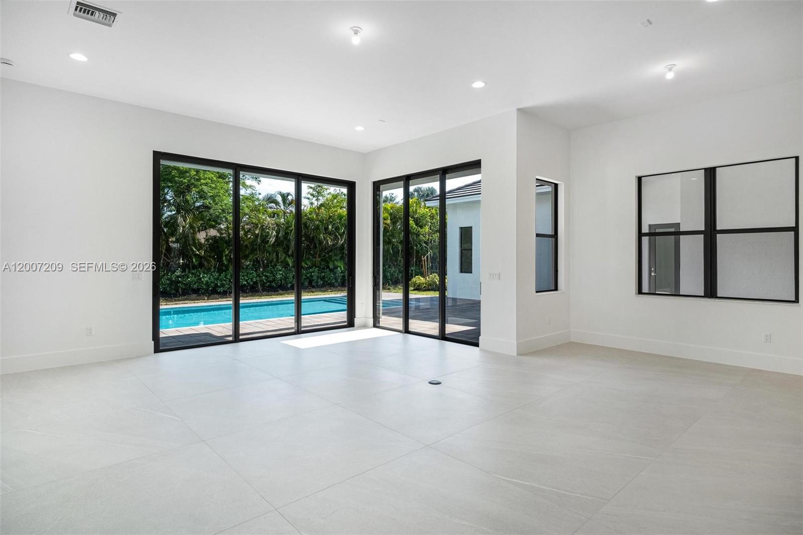11900 SW 14th Pl, Davie FL 33325