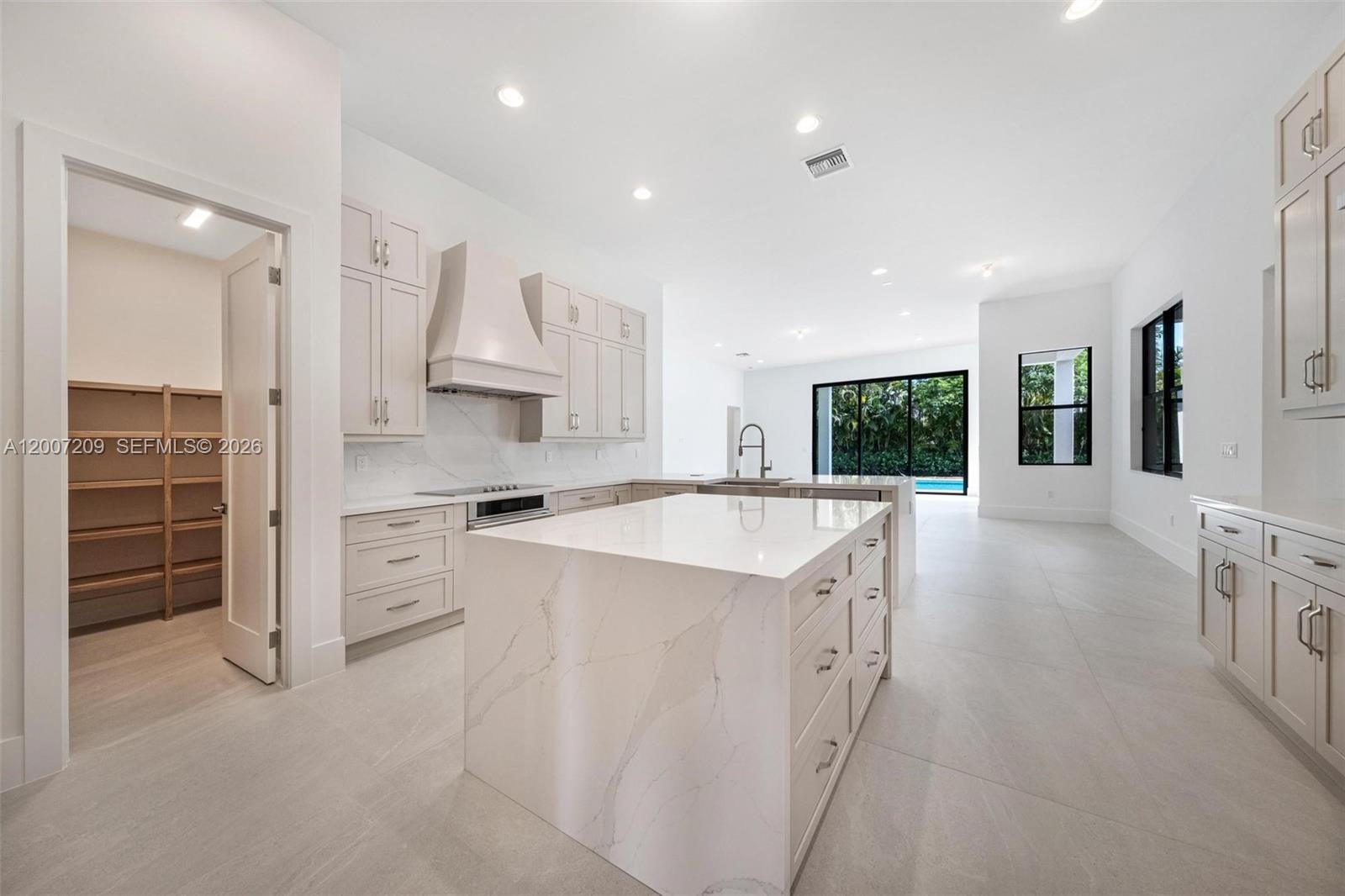 11900 SW 14th Pl, Davie FL 33325