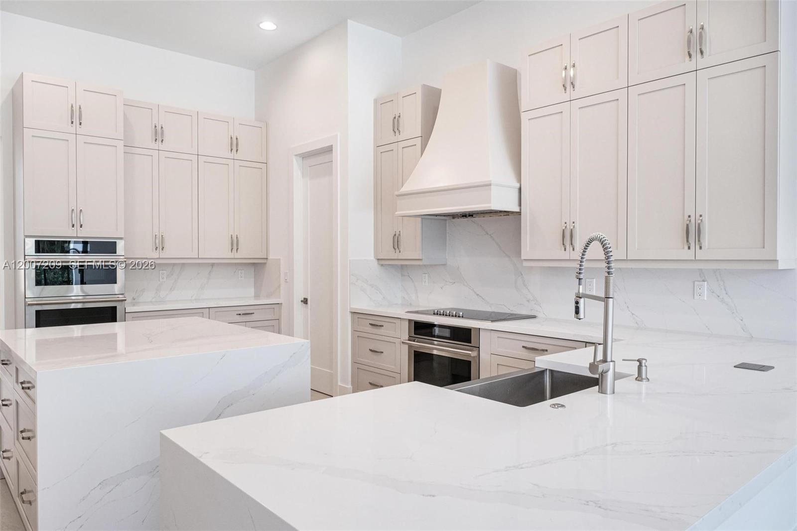 11900 SW 14th Pl, Davie FL 33325