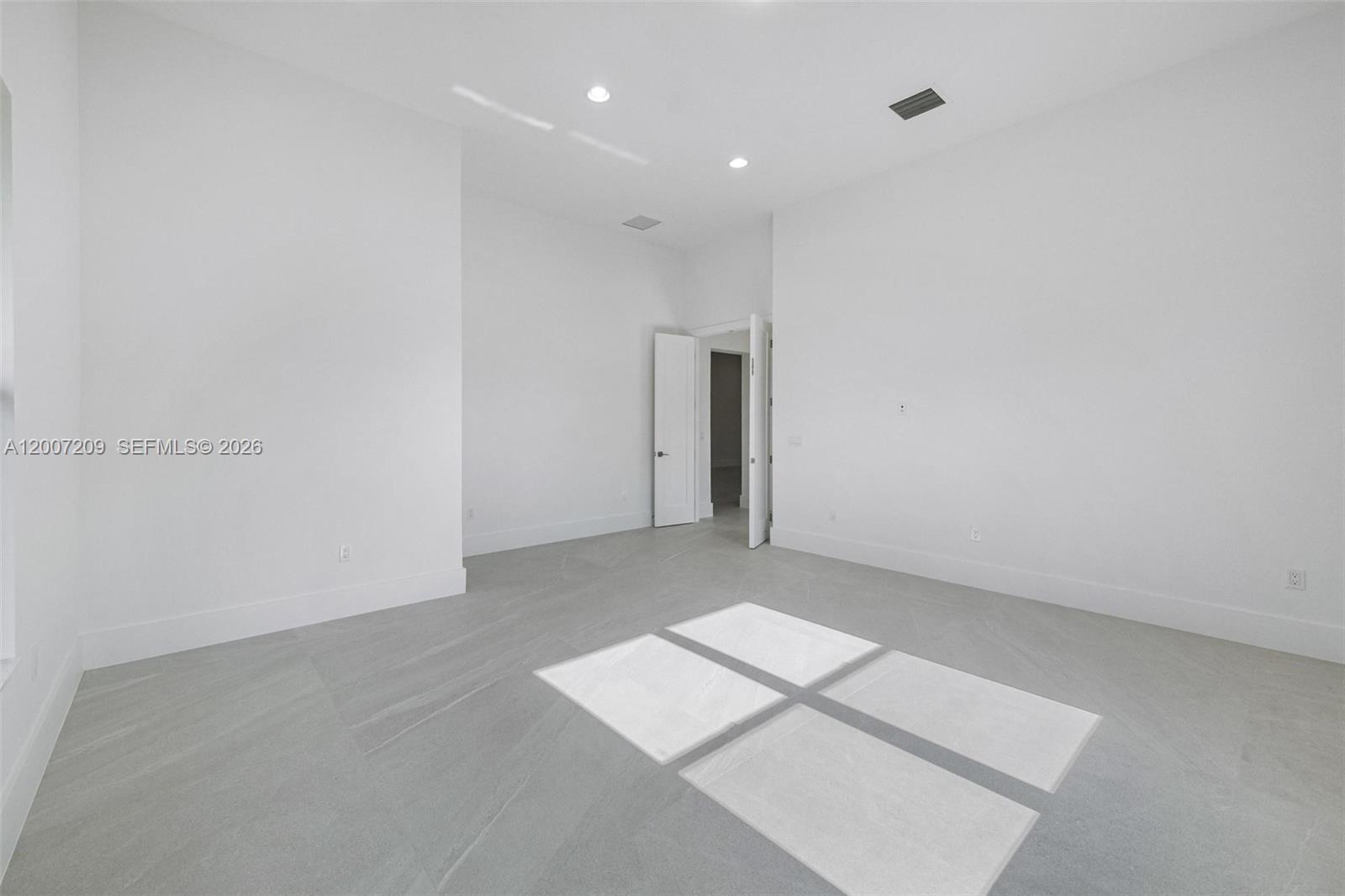 11900 SW 14th Pl, Davie FL 33325